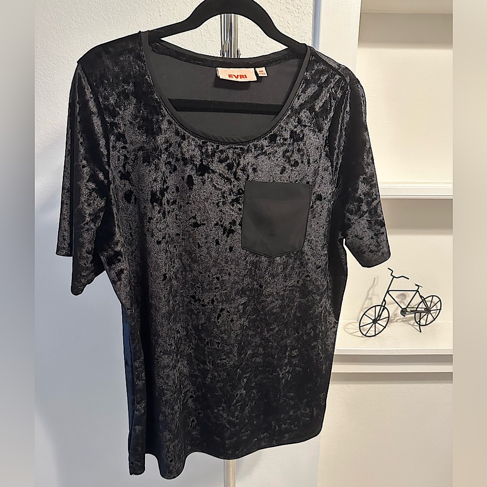 EVRI Black Velvet Shirt - 0X